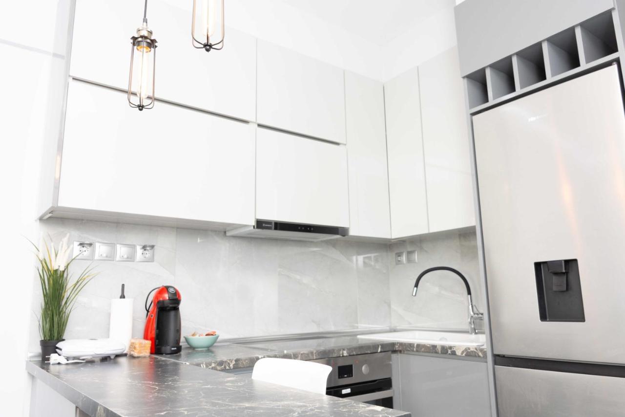Luxury Apartment In Thessaloniki Centre Bagian luar foto